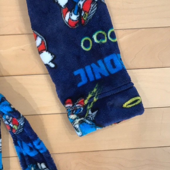 NWT Boys SONIC the hedgehog fuzzy bathrobe - size 4 - Picture 3 of 4